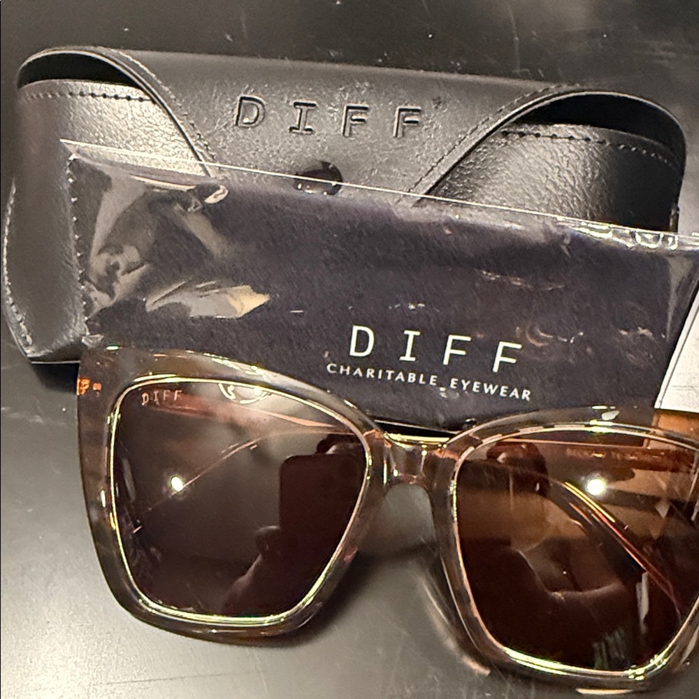 Diff Women’s Sunglasses - Brown New